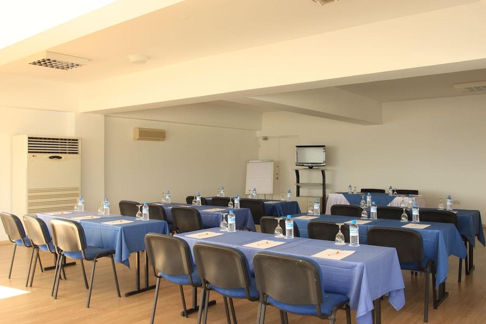 Marismare Apartments Айя Напа Екстериор снимка