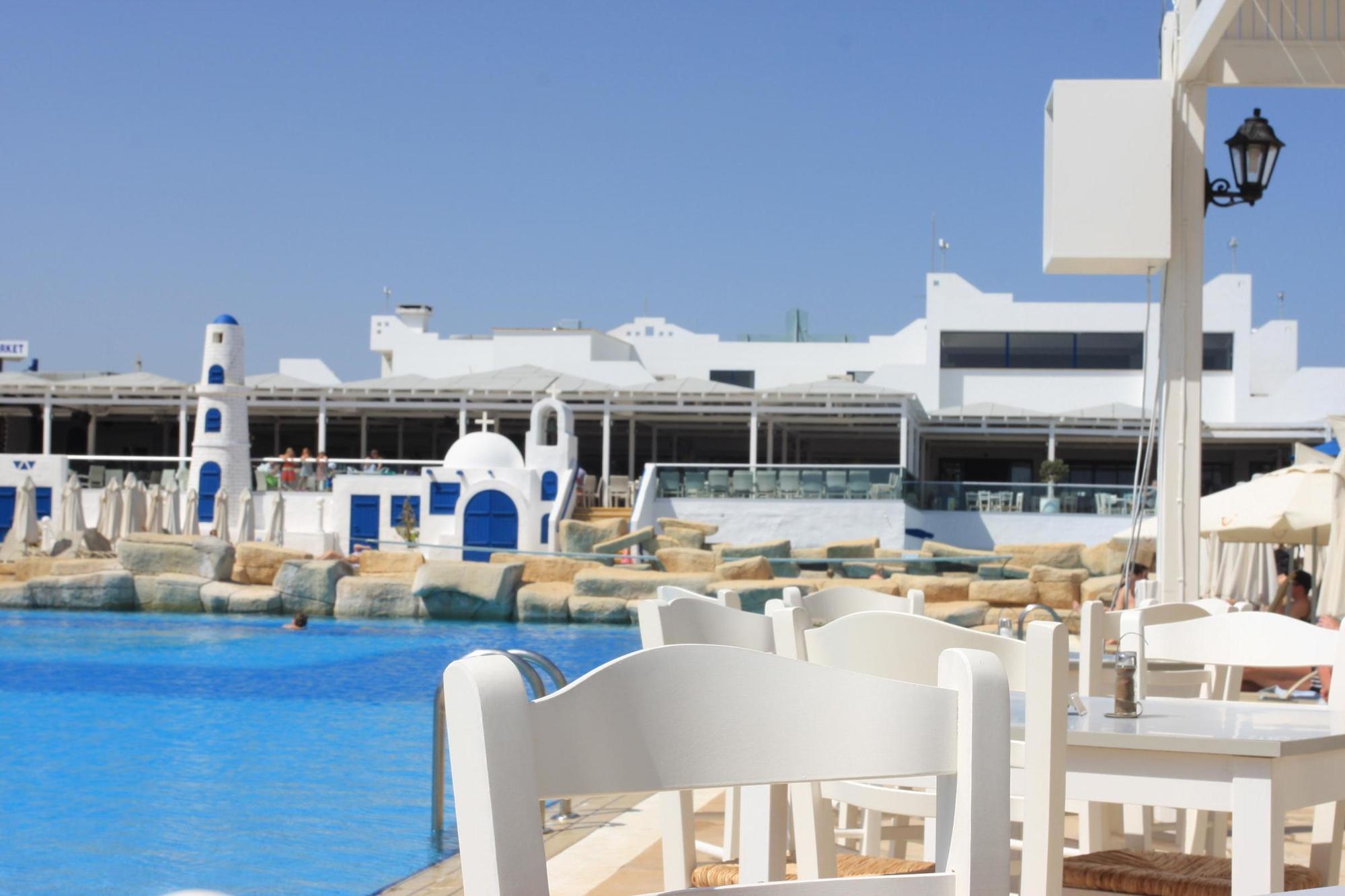 Marismare Apartments Айя Напа Ресторант снимка