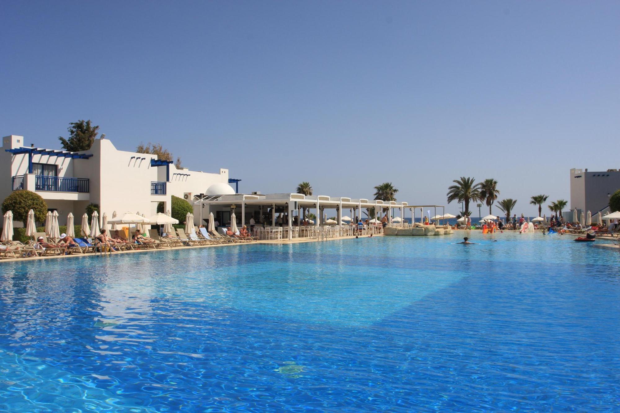 Marismare Apartments Айя Напа Екстериор снимка