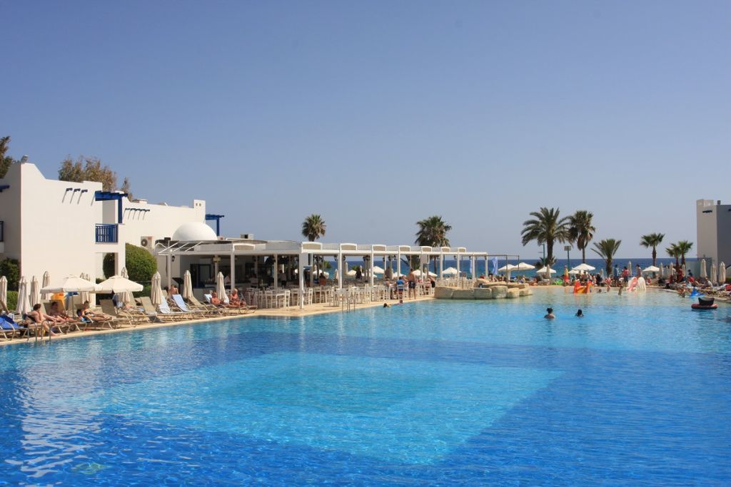 Marismare Apartments Айя Напа Екстериор снимка