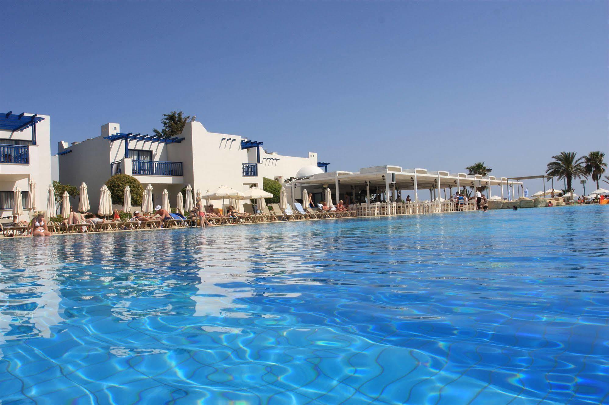 Marismare Apartments Айя Напа Екстериор снимка