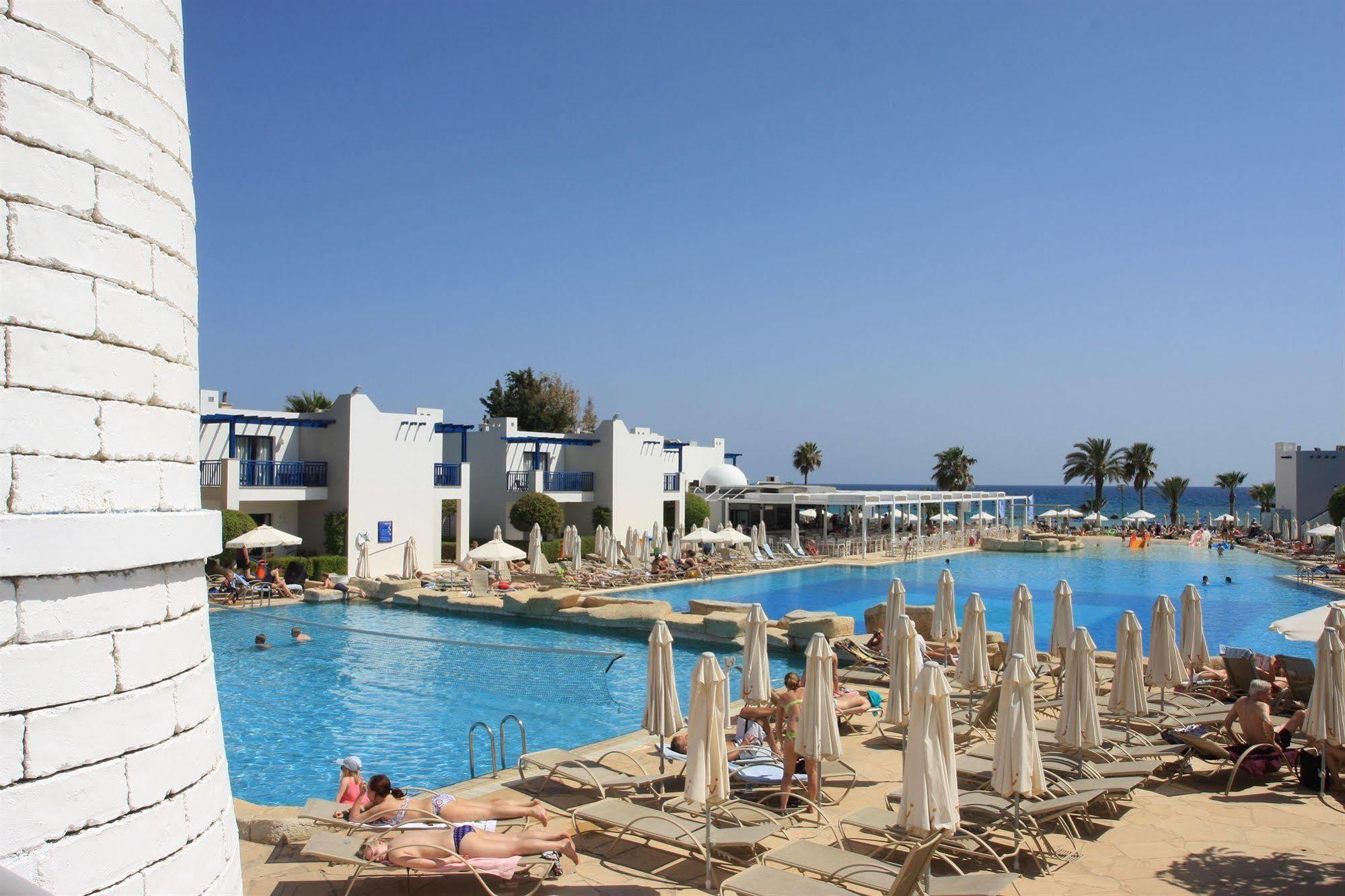 Marismare Apartments Айя Напа Екстериор снимка