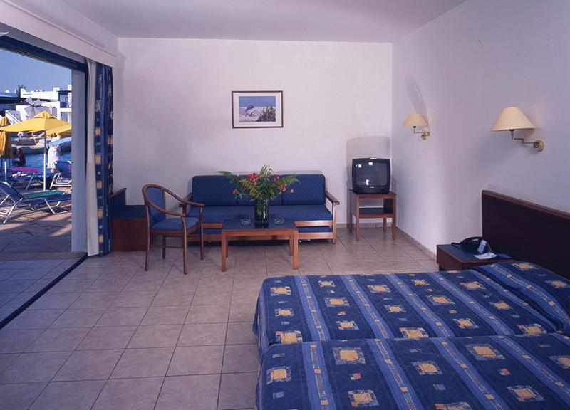 Marismare Apartments Айя Напа Екстериор снимка